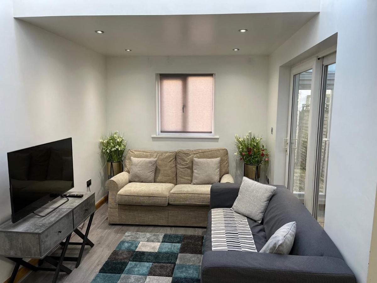 Three Bedroom House In Tooting By Star Apartments London Exterior photo